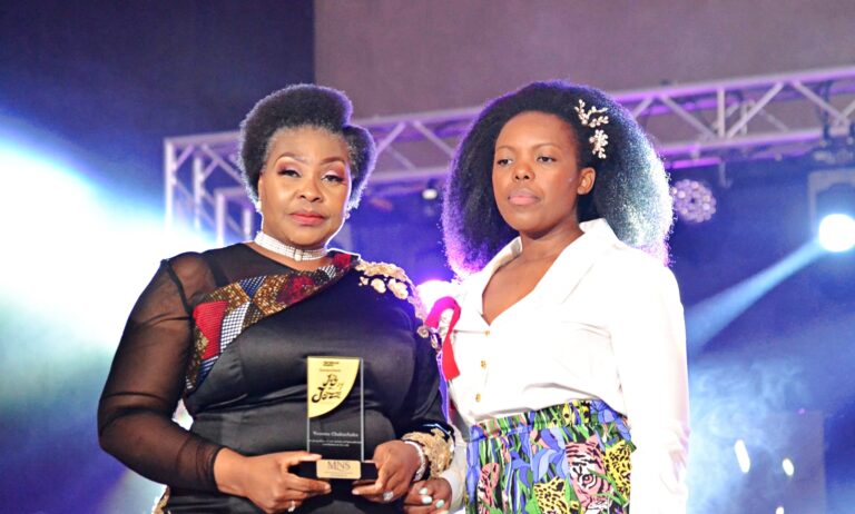 Yvonne Chaka Chaka posing for a photo after receiving the Humanitarian Award at the weekend. Photo: Facebook