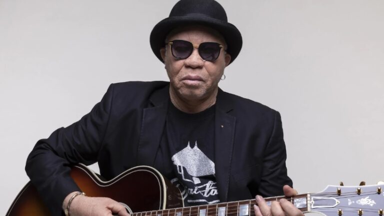 Salif Keïta (Photo) : ici.radio-canada.ca