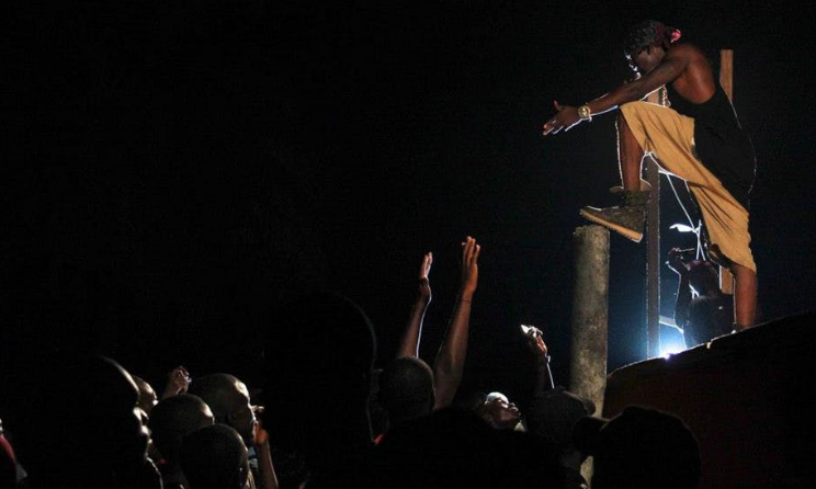 Liberian artist Takun J performing live. Photo: Ashoka Mukpo