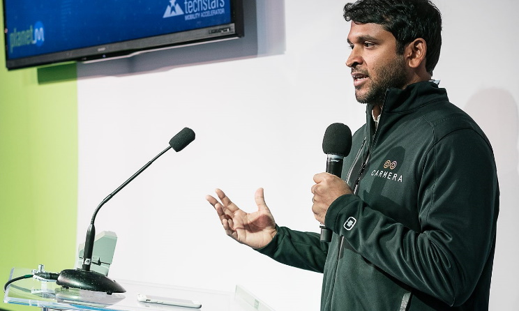 The application deadline is 13 October. In the photo: A speaker at last year's Techstars event. Photo: Facebook