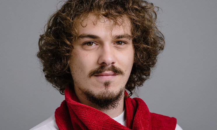 Lyricist Télan Hamer co-composed the musical.