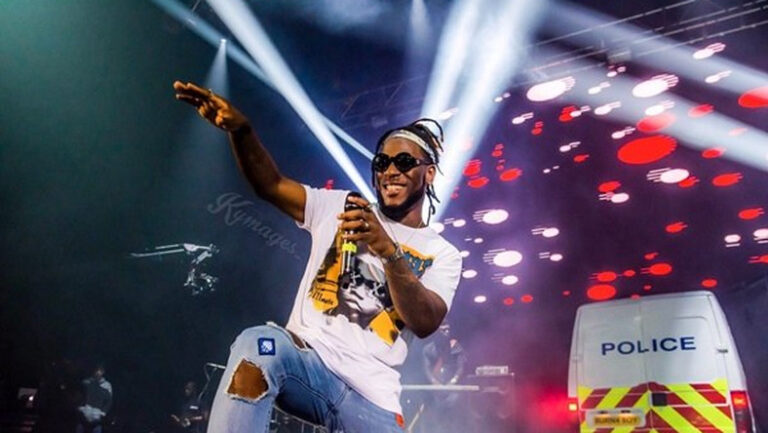 Burna Boy est attendu au Cameroun en décembre au prochain.