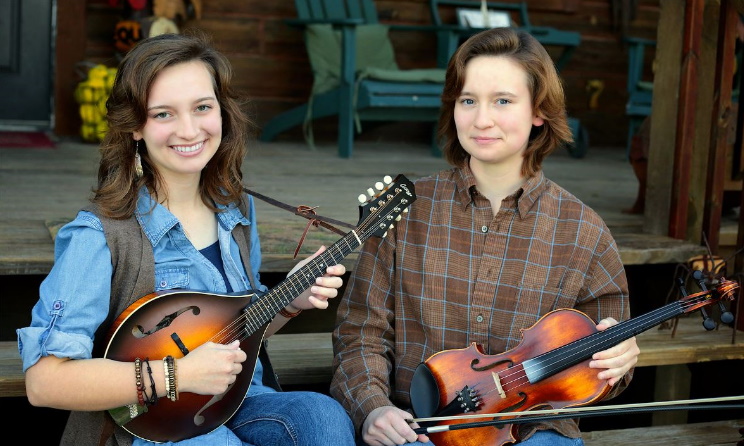 The submission deadline is 8 November. In the photo: US duo The Vogts Sisters were named Best Duo at the 15th International Acoustic Music Awards in 2019.