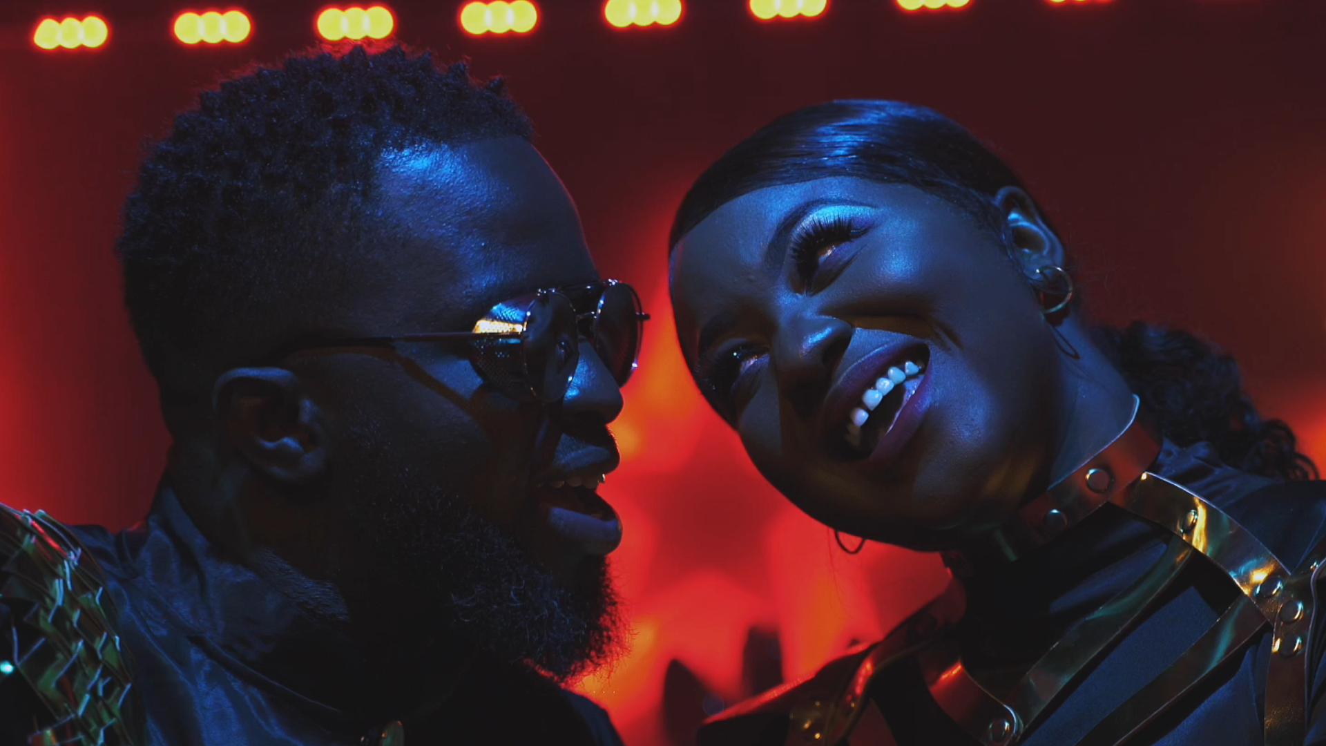 « Wa li nekhoul » est disponible sur YouTube.
