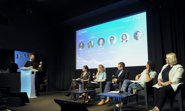 The application deadline is 18 February 2020. In the photo: Panellists at Midem 2019.