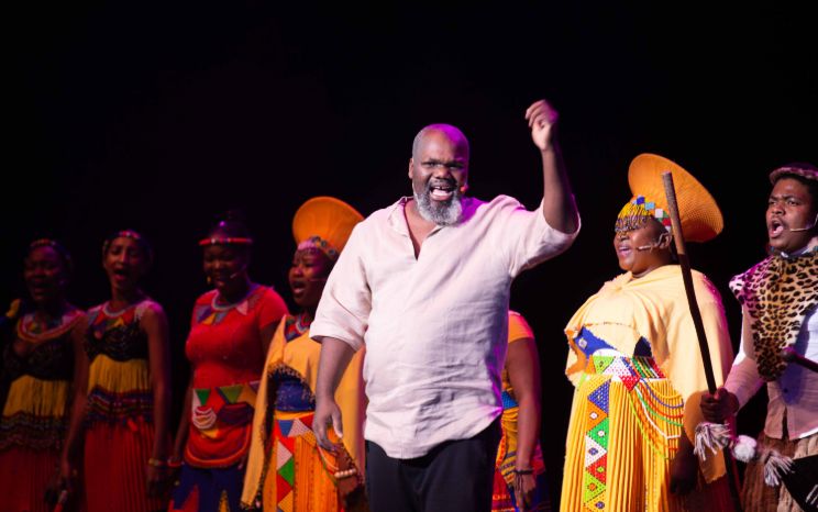 Mbuso Khoza and the Afrikan Heritage Ensamble.