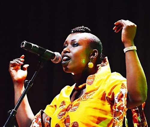 La chanteuse congolaise Fanie Fayar, médaillée d'or de la chanson des Jeux de la Francophonie 2017.