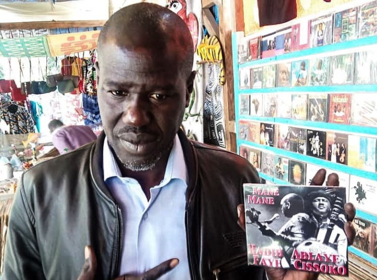Assane Kane, l'un des derniers disquaires au Sénégal