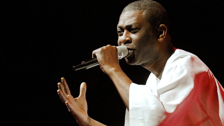 Youssou N'Dour sur scène (Photo) : bbc.co.uk