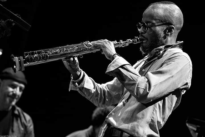L'artiste haïtien Jowee Omicil (Photo) : Thierry M.