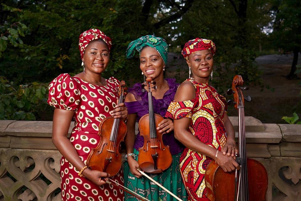 3 musiciennes de l'orchestre kimbanguiste du Congo (Photo) : Facebook Officiel.