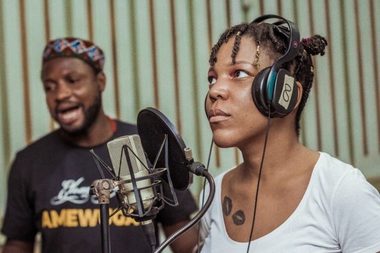 La chanteuse Noire Velours et le musicien togolais Elom 20ce (Photo) : Facebook Officiel.