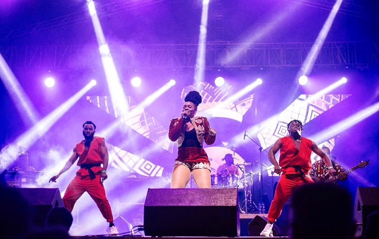 Yemi Alade lors d'un concert à Addis-Abeba (Éthiopie) en 2019. (Photo) : Facebook/Yemi Alade.