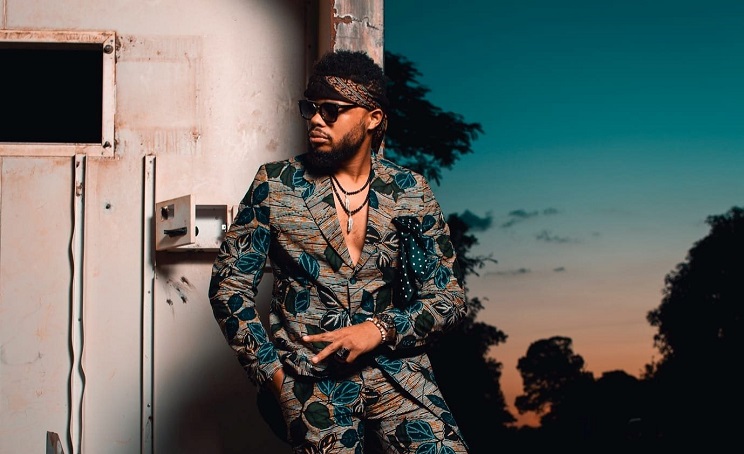 Le chanteur congolais Majoos. (Photo) : Facebook/Majoos.