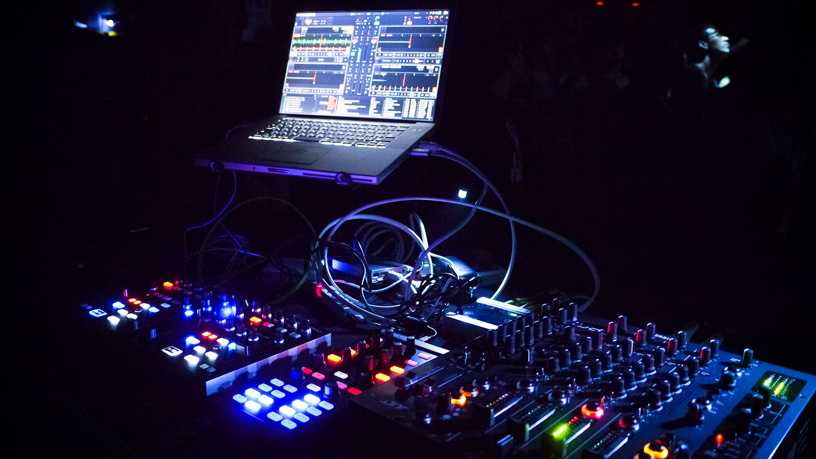 Dj Set (Photo) : Hiroshi Watanabe.