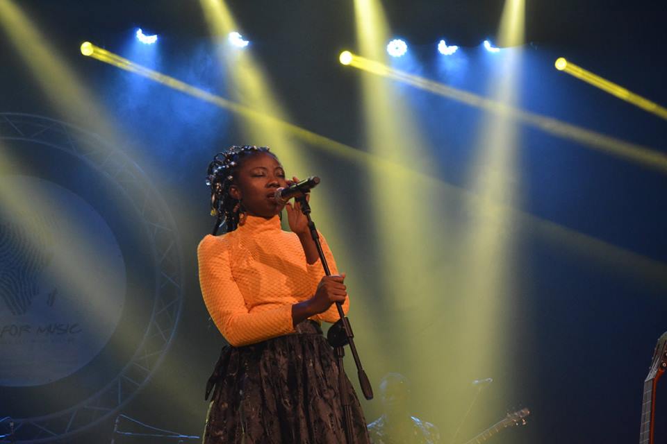 La chanteuse camerounaise Lornoar sur la scène de Visa For Music 2018.