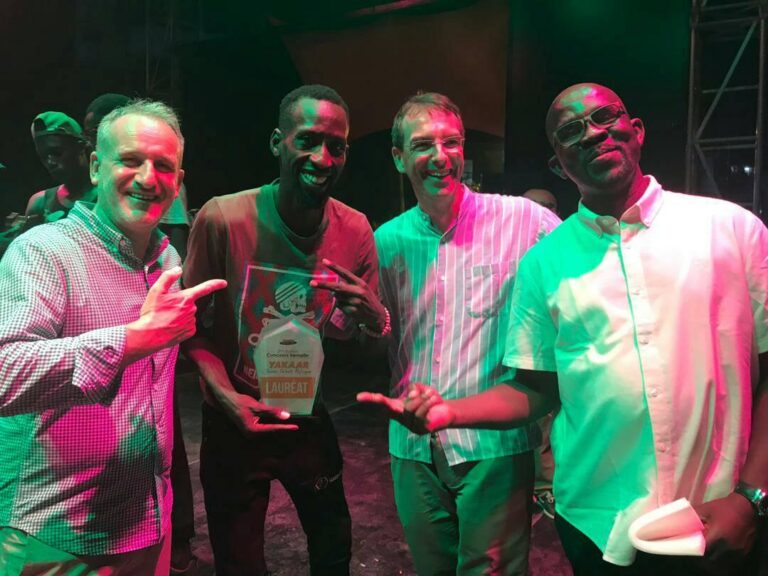 Vito, lauréat de la 3e édition du tremplin Yakaar Jeunes Talents Rufisque (Photo) : Facebook Officiel.