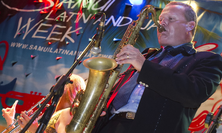 Dutch saxophonist Alexander Beets is among the facilitators.