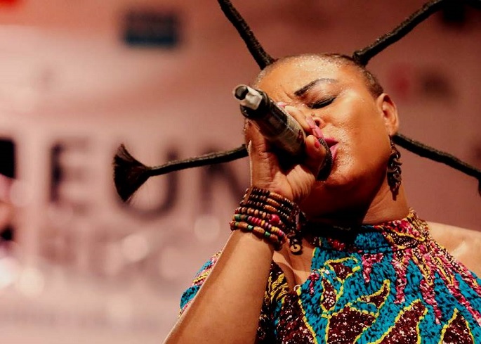 La chanteuse congolaise IYENGA. (Photo) : Facebook/IYENGA.