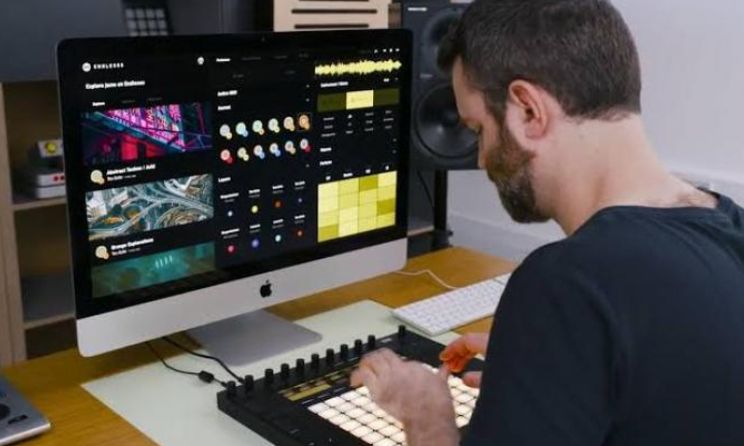 Endlesss Studio is now available on desktop Mac devices.