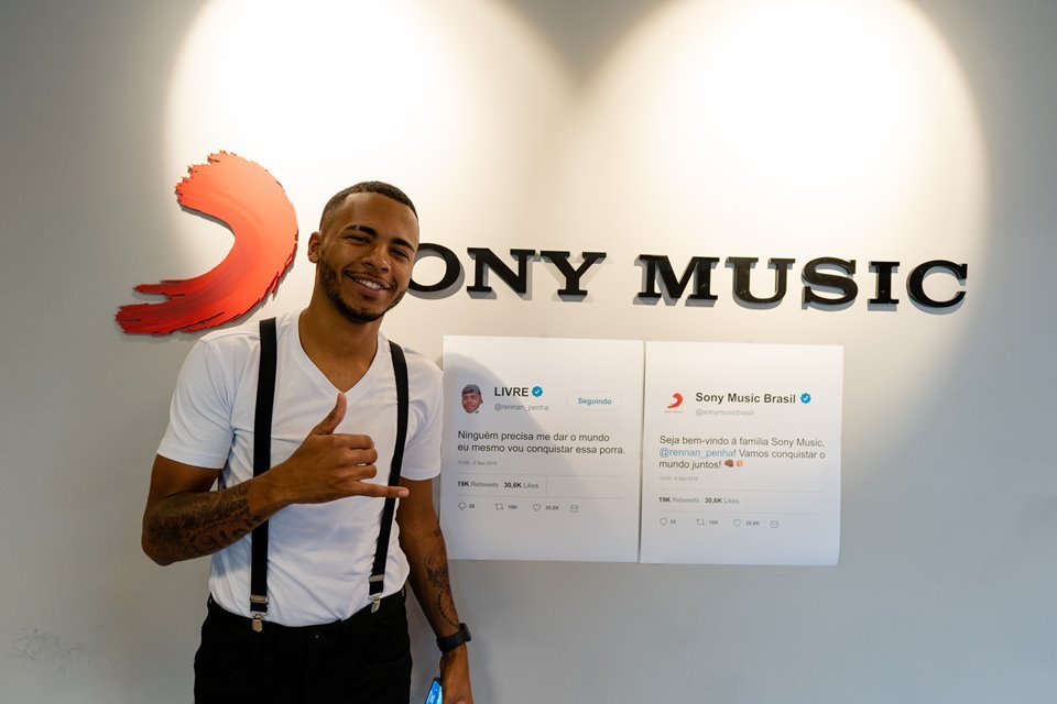 Sony Music France offre un stage dans son service digital/publicité.