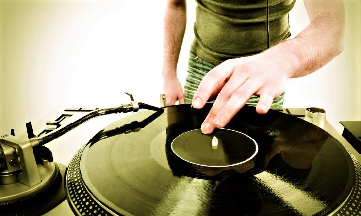 Bandcamp plans to offer the service to more artists throughout the year.