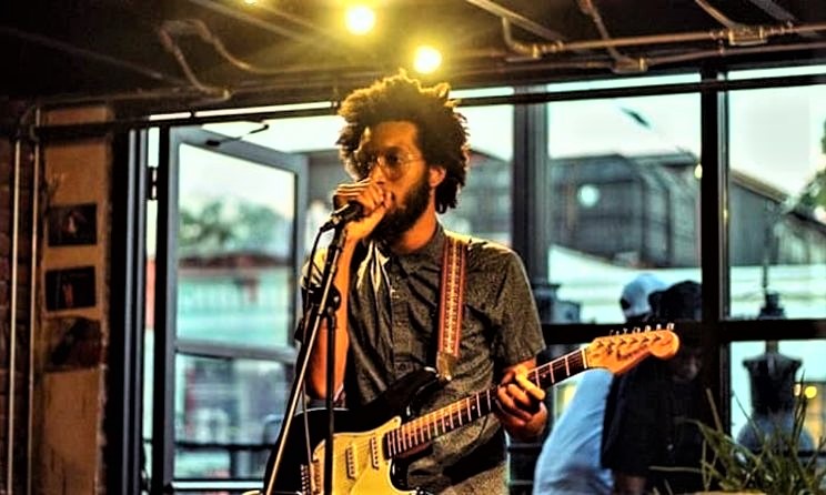 The deadline for applications is 31 March. In the photo: Bomani X is among the musicians who have hosted concerts on Clubhouse.