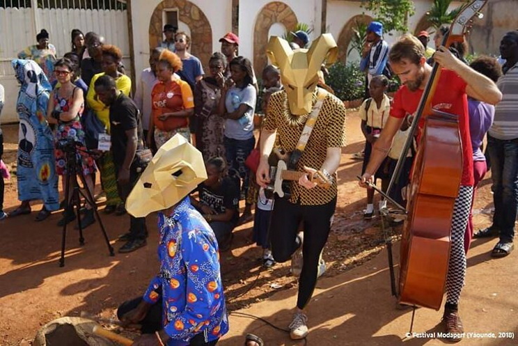 La date limite initiale du 15 avril a été reportée et sera annoncée prochainement. Festival Modaperf à Yaoundé (Photo) : Michael Wolke