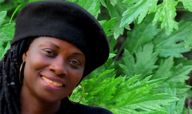 La chanteuse sénégalaise Gina d'Affiniam.