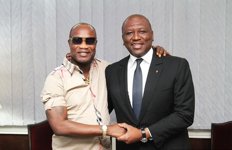 Koffi Olomidé et Hamed Bakayoko en décembre 2014 à Abidjan, les deux hommes étaient proches. (Photo) : abidjan.net