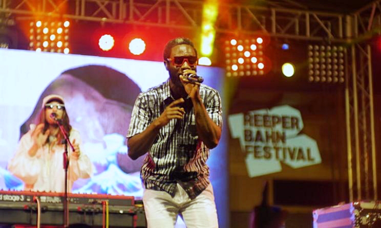 Reeperbahn Festival Pan-Africa is a continuation of a reciprocal partnership between the MIAF and Reeperbahn Festival. In the photo: Ghanaian act FOKN Bois performing at ACCES 2019. Photo: So Fraiche