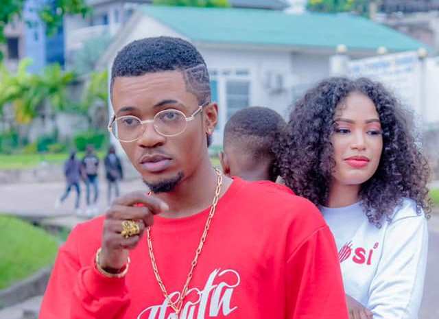 Gaz Mawete lors du tournage du clip "Maîtresse" avec Melissa Yansané. (Photo) : DMC.