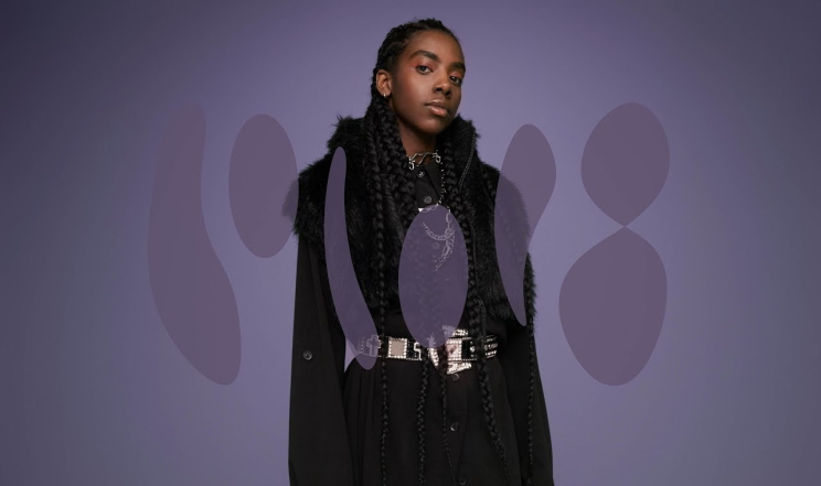 L'artiste Dua Saleh figure parmi les 5 artistes soudanais à suivre absolument.
