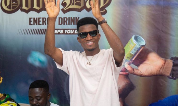 Kofi Kinaata at the signing ceremony of the Good Day Energy Drink deal.