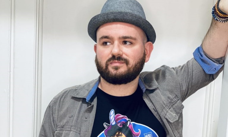 Italian musician Marco Perfetti worn AAA/Alternative Award at the 17th International Acoustic Music Awards.