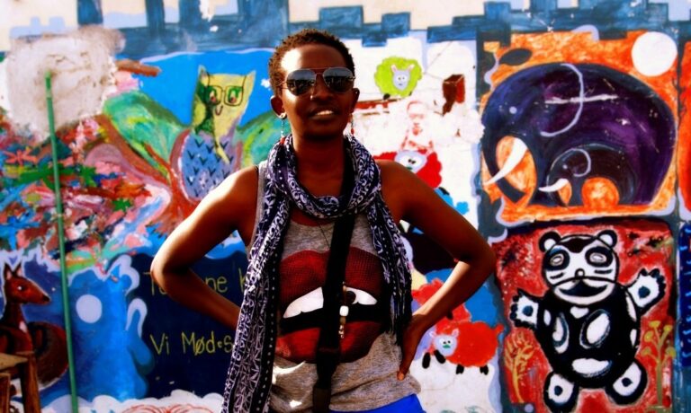 La Kenyanne Jackie Karuti, lauréate de l'édition 2020 d'un Henrike Grohs Art Award (Photo) : wikis.fu-berlin.de