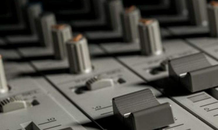 The successful candidate must be a resident of Lagos and will work as an assistant engineer at the recording studio.