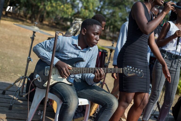 Les jeunes artistes burundais du Buja FM Kids (Photo) : twitter.com.