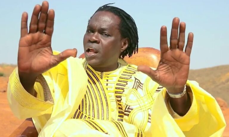 (Photo) : Baaba Maal, guest star de la cérémonie d'ouverture du Fespaco 2021.