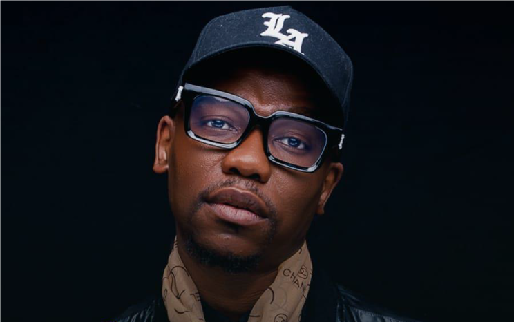 Da Kruk can be heard on Los Angeles’ Dash Radio starting 1 April.