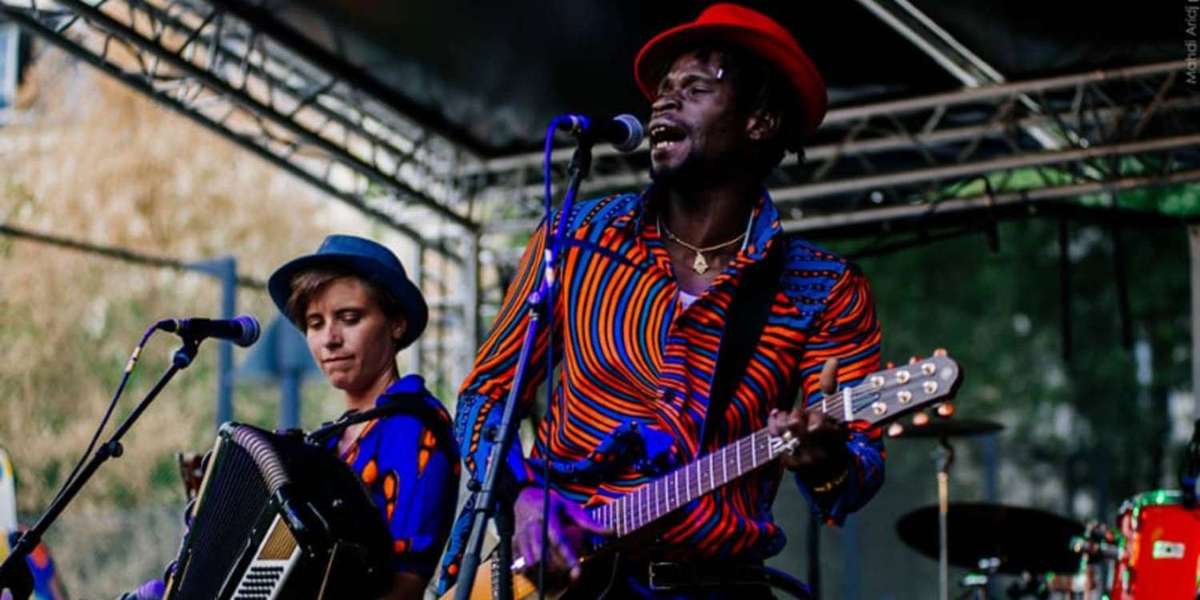 (Photo) : les bourses Artlink sont adressées aux artistes du Sud et de l'Est de la planète - Linkaband.