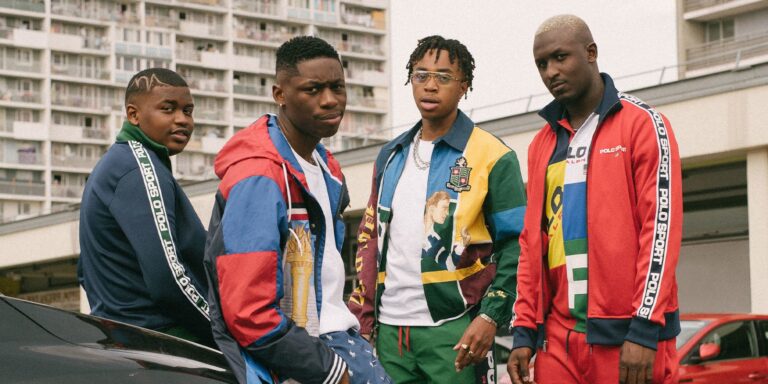 (Photo) : le groupe 4 Keus, distribué par Sony Music en France.