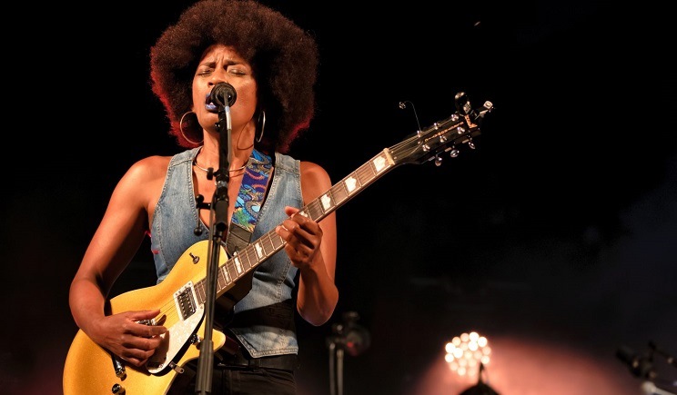 Christine Salem, la chanteuse de maloya originaire de la Réunion
