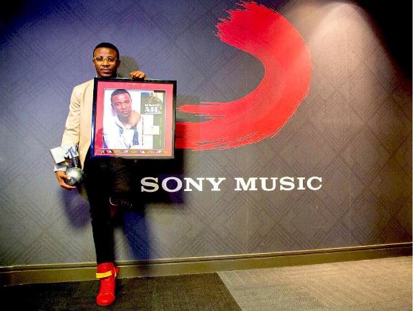 Sony Music France recrute.