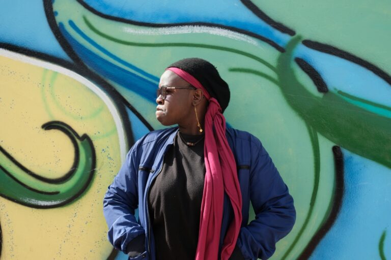 (Photo) : Dieynaba Sidibé, graffeuse du Sénégal.
