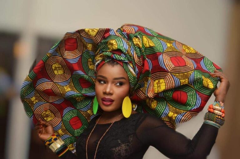 (Photo) : la chanteuse nigériane Jemiriye.