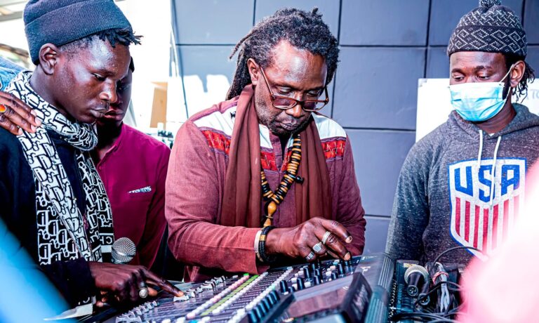 (Photo) : Sénégal Talent Campus offre une formation en installation des équipements de sonorisation à Kaolack - Khalil Pro