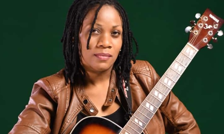 Nathalie Mpolombwe, une artiste humanitaire engagée.