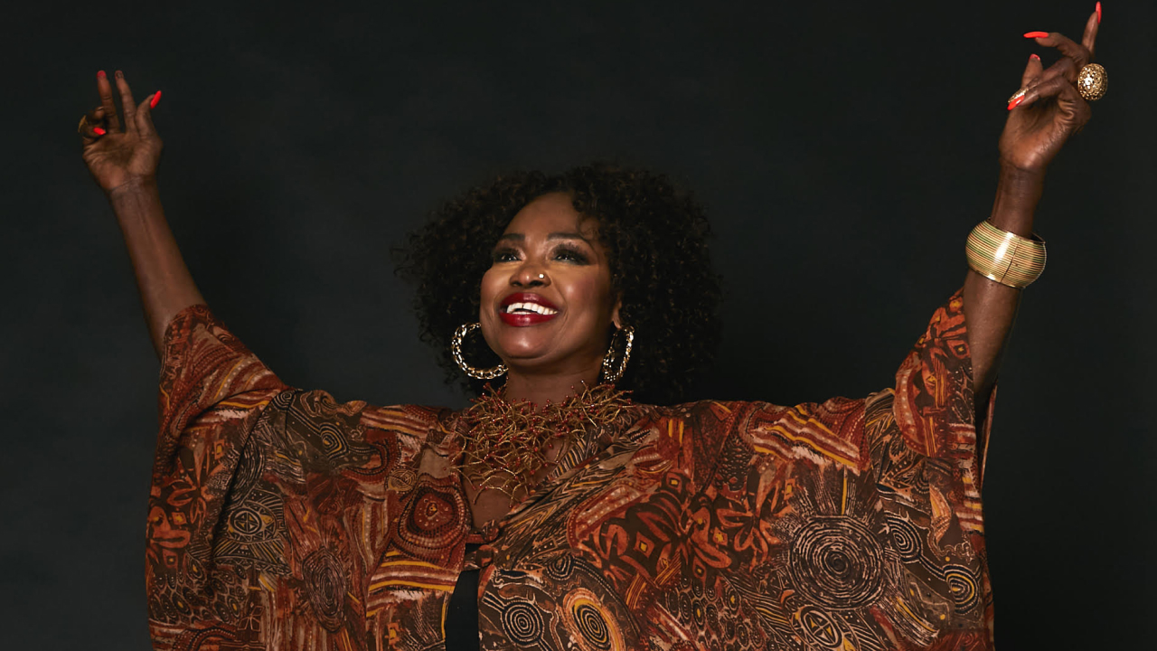 (Photo) : la chanteuse Oumou Sangaré sera à l'Apollo Theatre de New York le 20 octobre.