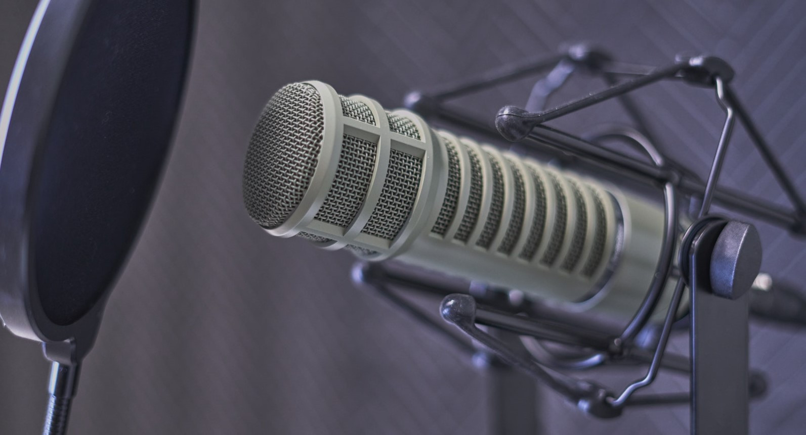 (Photo) : Hit Radio Maroc recrute un(e) technicien(ne) IT/BF.